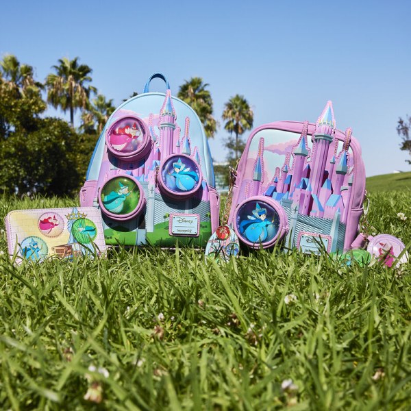 Mini sac à dos château La Belle au bois dormant avec Les Trois Bonnes Fées - DISNEY LOUNGEFLY