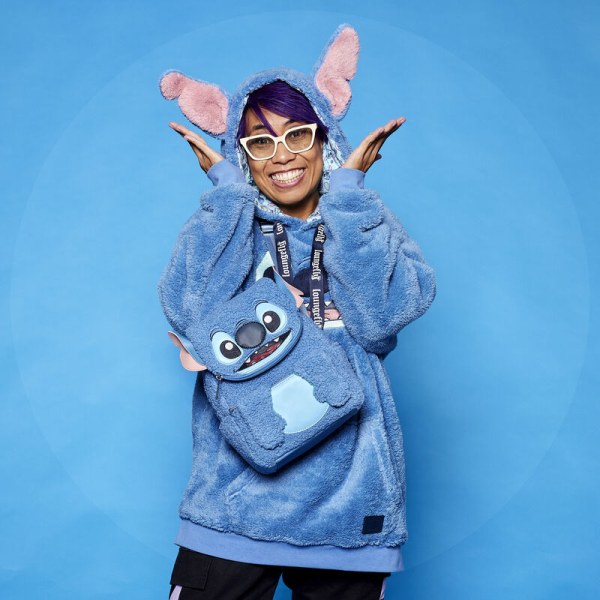 Mini sac à dos Stitch en peluche Sherpa - DISNEY LOUNGEFLY
