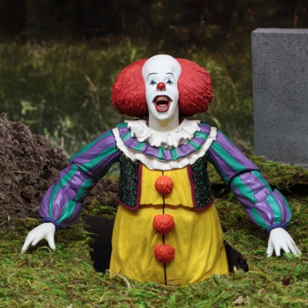 ÇA - FIGURINE ARTICULÉE - ULTIMATE PENNYWISE (1990)