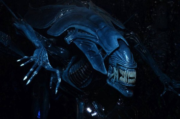 Figurine Aliens Ultra Deluxe Alien Queen 38 cm