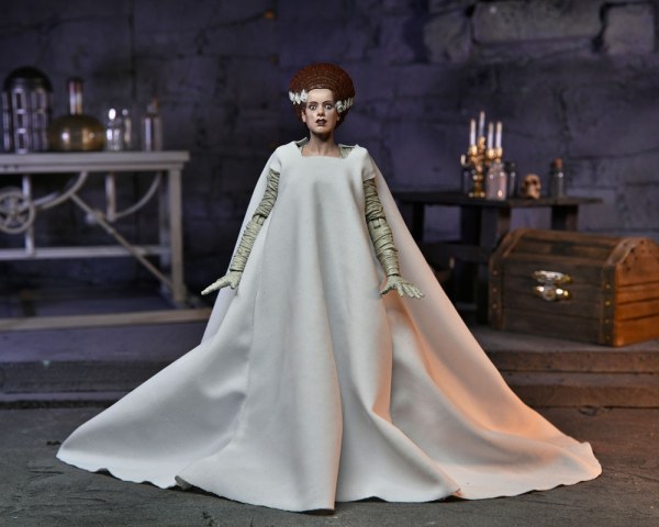 Figurine Universal Monsters Ultimate Bride of Frankenstein (Couleur) 18 cm