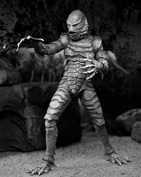 Figurine Universal Monsters Créature Ultime du Lagon Noir (N&B) 18 cm