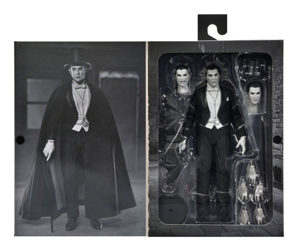 Figurine Universal Monsters Ultimate Dracula (Abbaye de Carfax) 18 cm