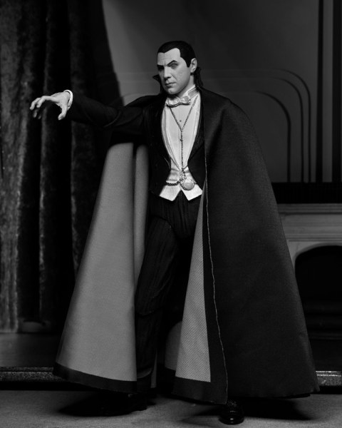 Figurine Universal Monsters Ultimate Dracula (Abbaye de Carfax) 18 cm