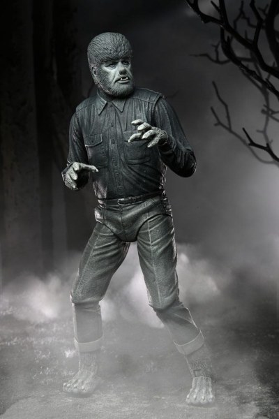 Figurine Universal Monsters Ultimate The Wolf Man (Noir & Blanc) 18 cm