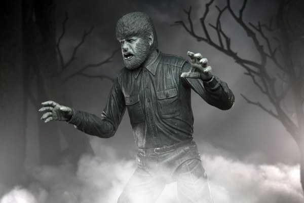 Figurine Universal Monsters Ultimate The Wolf Man (Noir & Blanc) 18 cm