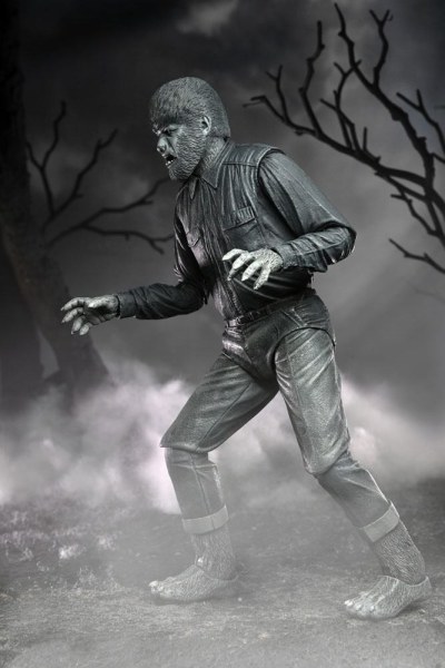 Figurine Universal Monsters Ultimate The Wolf Man (Noir & Blanc) 18 cm