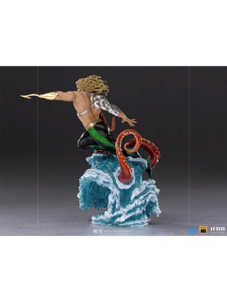 AQUAMAN 90 Art Scale - DC COMICS