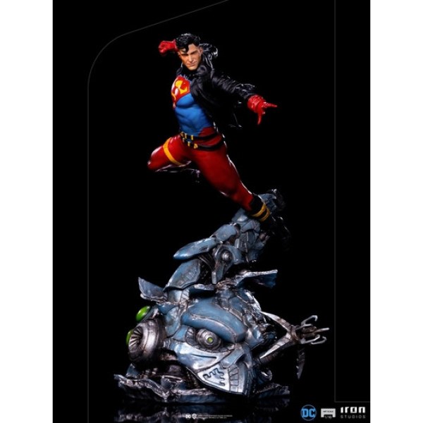 SUPERBOY ART SCALE - DC COMICS