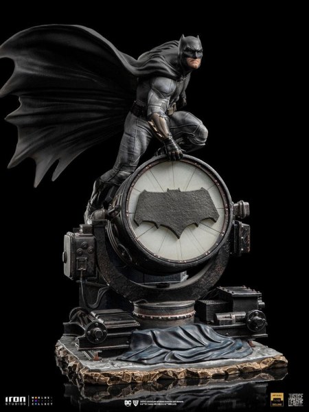 Batman sur Batsignal Art Scale Deluxe - Justice League