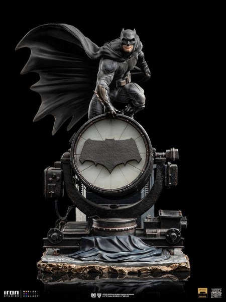 Batman sur Batsignal Art Scale Deluxe - Justice League