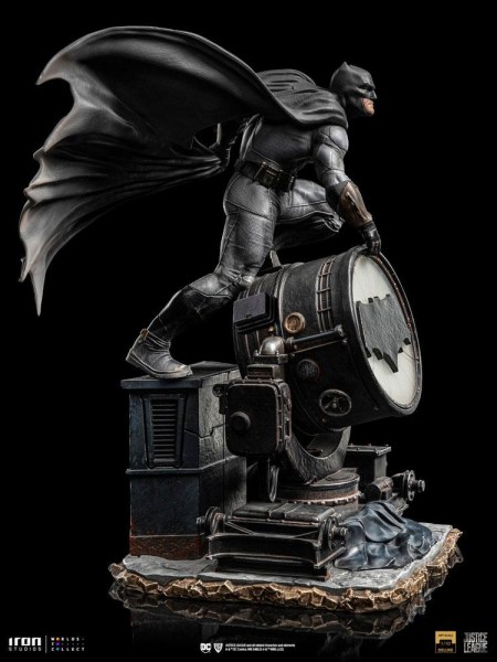 Batman sur Batsignal Art Scale Deluxe - Justice League
