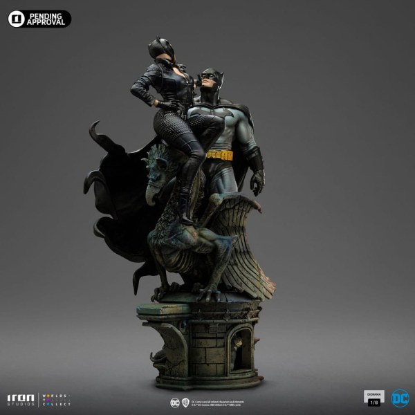 BATMAN & CATWOMAN ART SCALE - DC COMICS