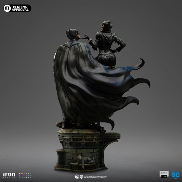 BATMAN & CATWOMAN ART SCALE - DC COMICS