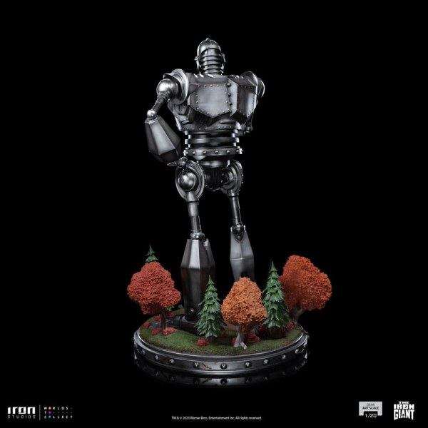 Iron Giant & Hogarth Hughes Demi Art Scale - Le géant de fer