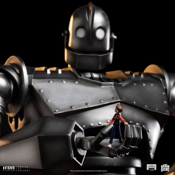 Iron Giant & Hogarth Hughes Demi Art Scale - Le géant de fer