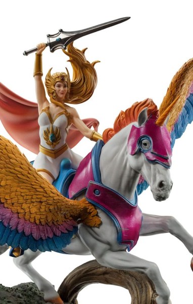 SHE-RA & SWIFTWIND ART SCALE - MASTERS OF THE UNIVERSE