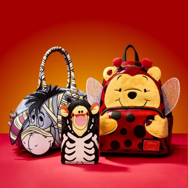 Sac à bandoulière phosphorescent Bourriquet costume de Momie Winnie l'Ourson- DISNEY LOUNGEFLY