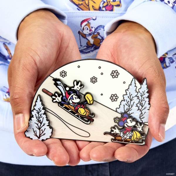 Pin coffret collector Mickey & Friends Winter Wonderland - DISNEY LOUNGEFLY