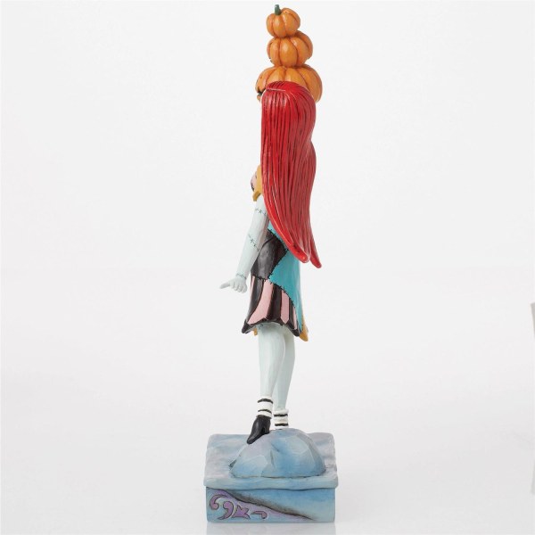 Figurine Sally avec des citrouilles - DISNEY TRADITIONS