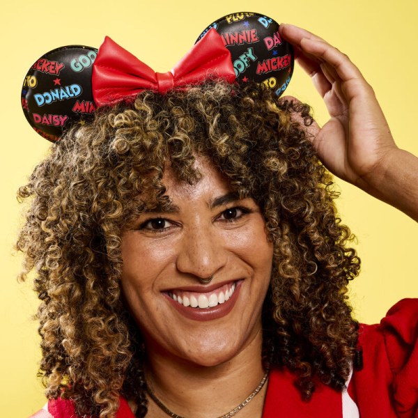 Mini sac à dos avec serre-tête à oreilles Mickey & Friends - DISNEY LOUNGEFLY