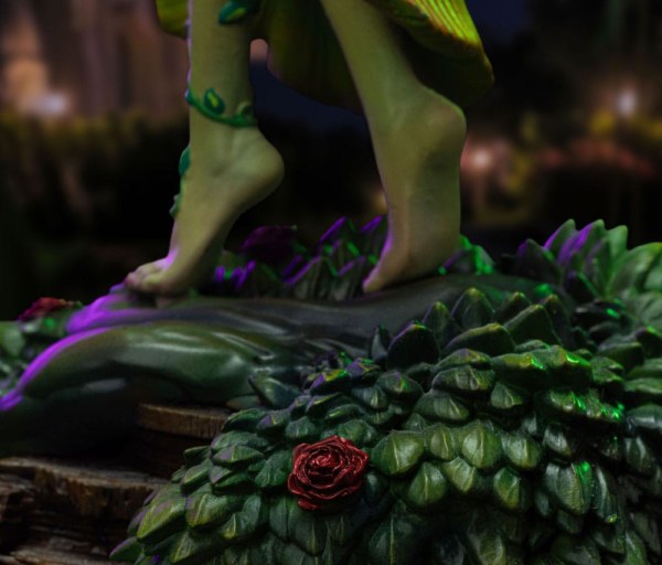 DC Comics statuette 1/10 Art Scale Poison Ivy 22 cm