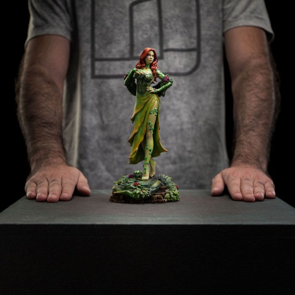 DC Comics statuette 1/10 Art Scale Poison Ivy 22 cm