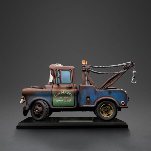 Cars statuette 1/10 Art Scale Tow Mater 17 cm