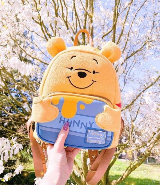 Mini sac à dos Winnie l'Ourson Hunny Tummy - DISNEY LOUNGEFLY