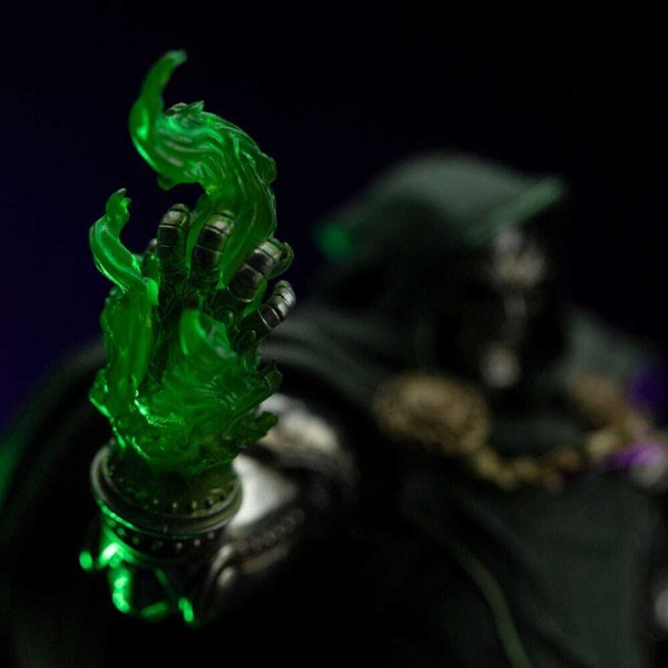 The Infinity Gauntlet Marvel Legends Diorama statuette 1/10  Art Scale Infinity Doctor Doom Deluxe Edition 42 cm