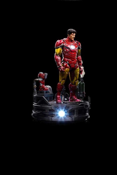Marvel statuette 1/10 Deluxe Art Scale Iron Man Unleashed 23 cm - Emballage abîmé