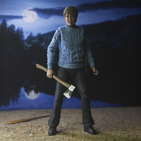 VENDREDI 13 – FIGURINE ARTICULÉE À L'ÉCHELLE 7″ – ULTIMATE PAMELA VOORHEES