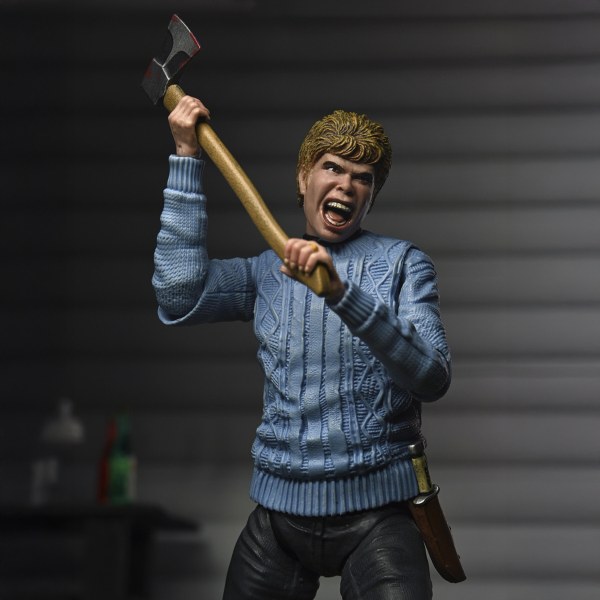 VENDREDI 13 – FIGURINE ARTICULÉE À L'ÉCHELLE 7″ – ULTIMATE PAMELA VOORHEES