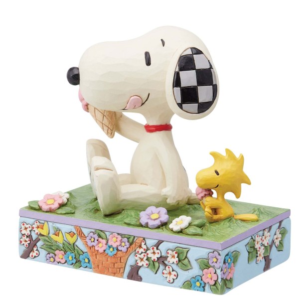 SNOOPY MANGEANT DE LA GLACE - Peanuts