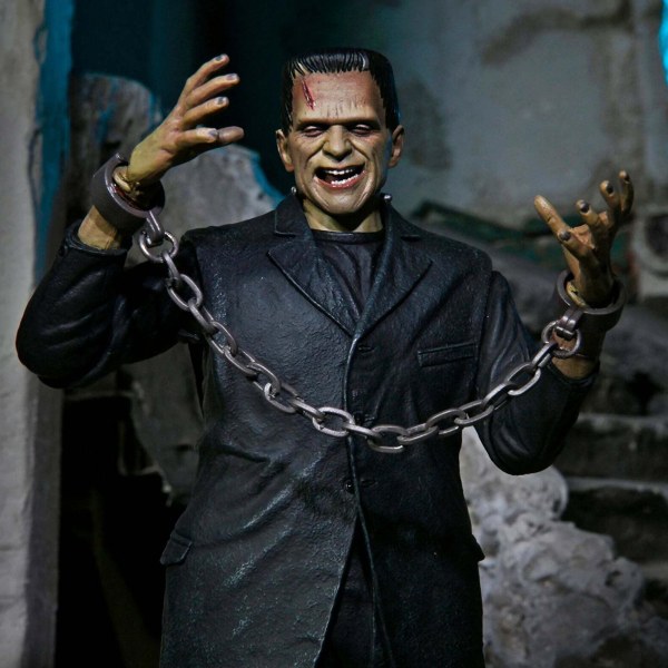 UNIVERSAL MONSTERS - 7" ACTION FIG - ULTIMATE FRANKENSTEIN'S MONSTER (COLOR)