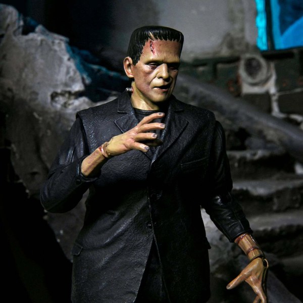 UNIVERSAL MONSTERS - 7" ACTION FIG - ULTIMATE FRANKENSTEIN'S MONSTER (COLOR)
