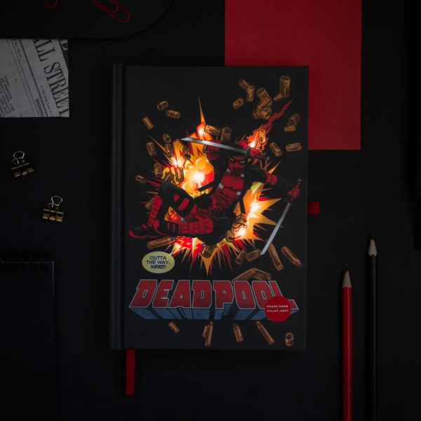 CARNET DE NOTES A5 PREMIUM AVEC LUMIÈRE - MARVEL DEADPOOL