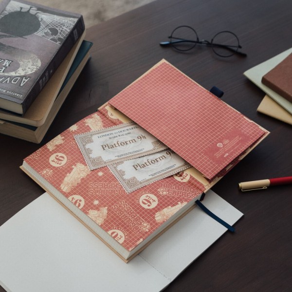Carnet A5 Premium avec stylo Quai 9 3/4 - HARRY POTTER
