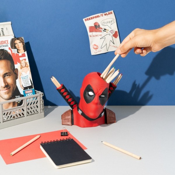 POT A CRAYONS DEADPOOL - MARVEL
