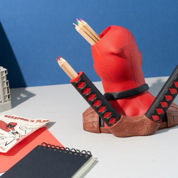 POT A CRAYONS DEADPOOL - MARVEL