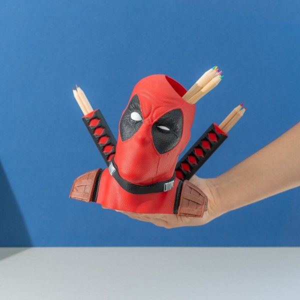 POT A CRAYONS DEADPOOL - MARVEL