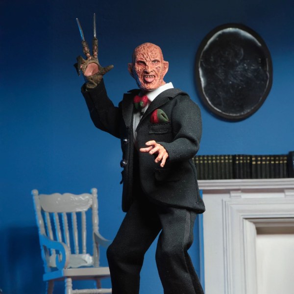 LES GRIFFES DE LA NUIT - FIGURINE HABILLÉE DE 20 CM - FREDDY EN TUXEDO