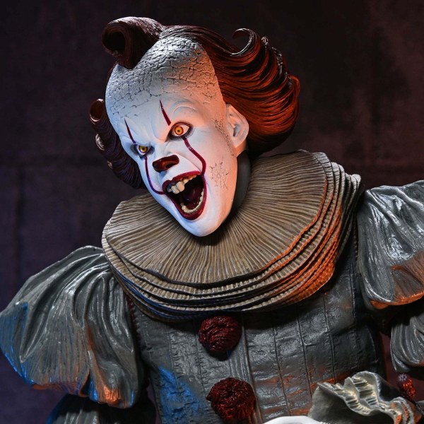 BIENVENUE À DERRY - FIGURINE À L'ÉCHELLE 1/4 – PENNYWISE