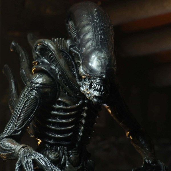 ALIEN – 7” SCALE ACTION FIGURE – ULTIMATE 40TH ANNIVERSARY BIG CHAP