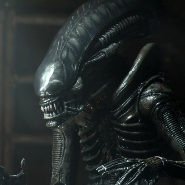 ALIEN – 7” SCALE ACTION FIGURE – ULTIMATE 40TH ANNIVERSARY BIG CHAP