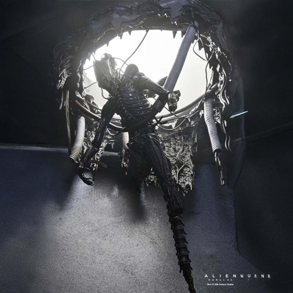 ALIEN : ROMULUS - FIGURINE ARTICULÉE À L'ÉCHELLE 7" - XÉNOMORPHE DE DELUXE SUSPENDU DE LABORATOIRE XX121