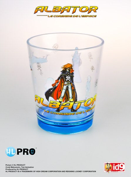 Verre en plastique capitaine Albator debout - Albator