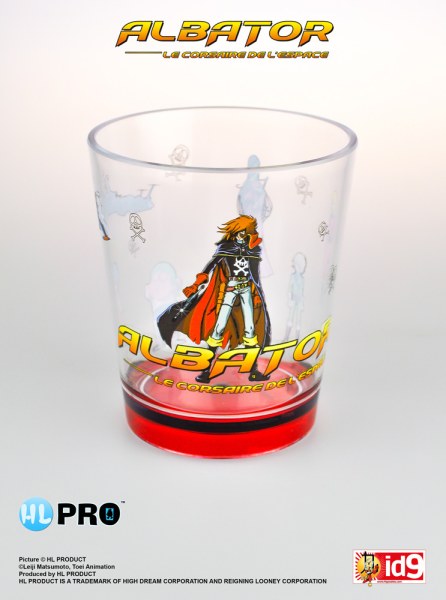 Verre en plastique capitaine Albator debout - Albator