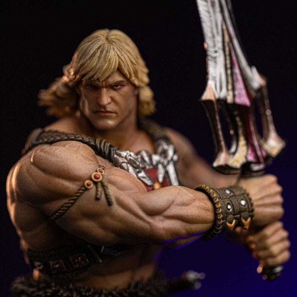 Statuette Maîtres de l’Univers 1/10 Art Scale Deluxe He-Man Déchaîné 34 cm
