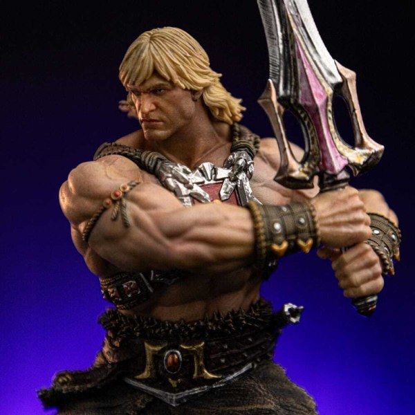 Statuette Maîtres de l’Univers 1/10 Art Scale Deluxe He-Man Déchaîné 34 cm